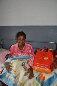 Les femmes sont motivées à accoucher dans les centres hospitaliers publics grâce à la gratuité des soins et aux kits offerts.  