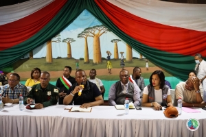Rencontre du Premier ministre et de ses collaborateurs avec les acteurs de la protection de l’environnement en région Menabe.