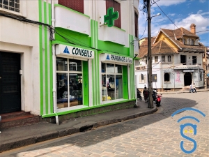 Une pharmacie de la capitale.