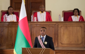 La c&eacute;r&eacute;monie d&rsquo;investiture du colonel Michael RANDRIANIRINA, Pr&eacute;sident de la r&eacute;novation de la r&eacute;publique de Madagascar, s&rsquo;est tenue ce matin &agrave; la HCC