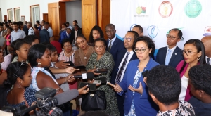 Sahondra Rabenarivo présidente du CSI et du comité de pilotage de la SNLCC à Ivato le 28 novembre.