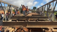 Reconstruction du pont d’Iarintsena entra Ihosy et Ambalavao. 