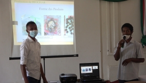 Présentation du produit Biochar auprès du gouverneur de la région Boeny. 