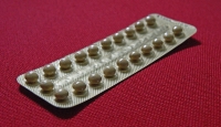 Des pilules contraceptives.
