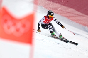 La jeune malgache de 20 ans, Mialitiana Clerc, lors de l&#039;épreuve de ski alpin au jeux olympique d&#039;hiver 2022 à Beijing.