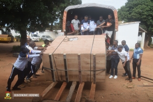 La nouvelle usine est approvisionnée en manioc par les coopératives d&#039;agriculteurs à Ihosy