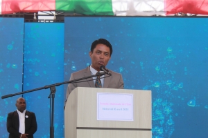 Lalaina Andrianamelasoa, ministre de l&#039;eau, de l&#039;assainissement et de l&#039;hygiène lors de son discours au stade Barea Mahamasina.