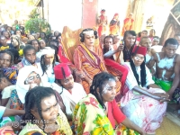 Lors du rituel d’intronisation de l’Ampanjaka Amina Saidi du tribu Sakalava Marambitsy