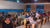 Les enfants sourds enseignés au centre AKAMA durant l’examen CEPE.