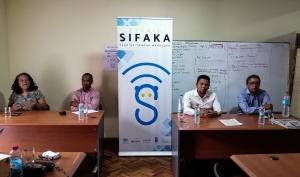 Lors de l&#039;atelier avec l&#039;équipe du Studio Sifaka. 