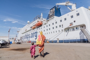 L’équipe médicale de Mercy Ships prévoit de réaliser plus de 1 150 interventions chirurgicales spécialisées gratuites