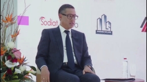 Mamy Ravatomanga lors d&rsquo;une &eacute;mission sp&eacute;ciale diffus&eacute;e sur plusieurs cha&icirc;nes de t&eacute;l&eacute;vision.