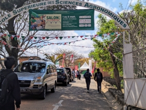Le salon de l'agronomie est un &eacute;v&egrave;nement organis&eacute; chaque ann&eacute;e par les &eacute;tudiants en Agronomie &agrave; Akantso