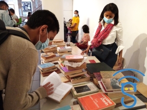 : Chacun dispose de 20 minutes pour choisir ses livres.