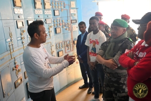 Premi&egrave;re descente officielle du pr&eacute;sident de la Refondation de la R&eacute;publique de Madagascar, le colonel Micha&euml;l Randrianirina. Direction 
