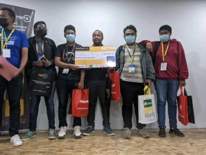 L’équipe Hellfail, championne du Hackaton DevFest 4e édition.