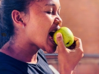 Les aliments trop sucré sont déconseillés pour la préserver la santé dentaire.