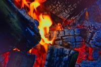 La majorité des ménages malgaches utilisent le charbon de bois pour faire cuire leurs aliments. 