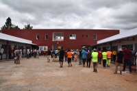 Le lycée dispose 12 salles de classes. 