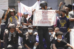 la place du 13 mey et le jardin d&rsquo;Ambohijatovo restent toujours fortement surveill&eacute;es par les forces de l&rsquo;ordre