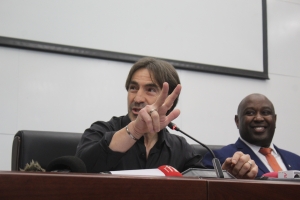 Corentin Martins, sélectionneur des Barea lors de sa présentation au stade Barea Mahamasina.