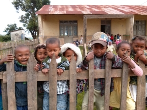 Les enfants sont signe de richesse pour les malgaches
