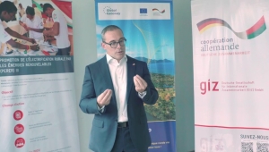 Carlos Miro, chef du projet Promotion de l’Électrification Rurale par les Énergies Renouvelables (PERER) au sein de la coopération allemande (GIZ).